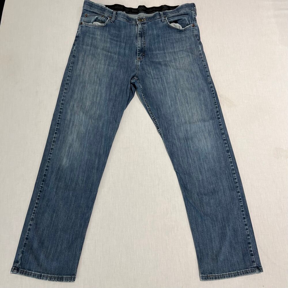 Wrangler Authentics Relaxed Straight Medium Wash Jeans Sz 42x32